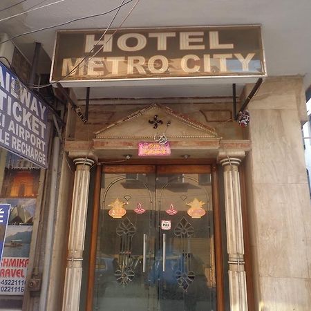 Metro City Delhi  Exteriör bild