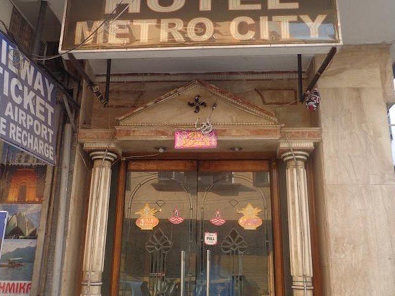 Metro City New Delhi Exteriör bild